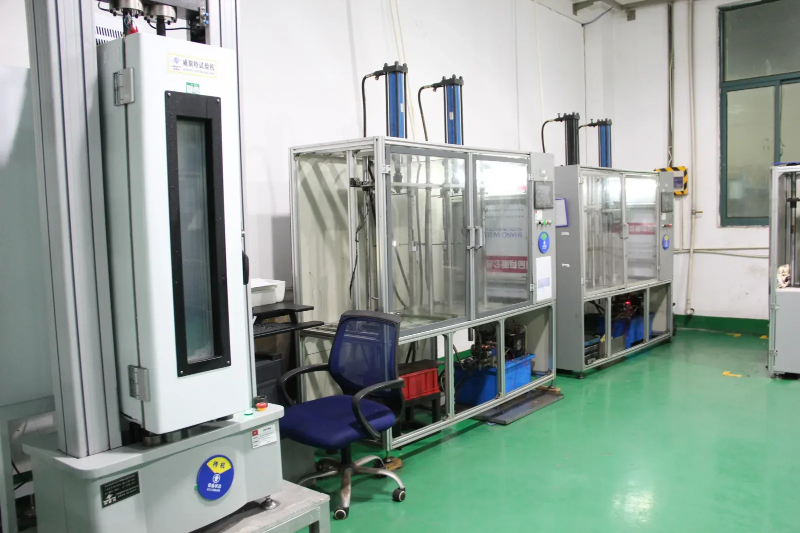 Gas spring endurance test machines in the factory laboratory